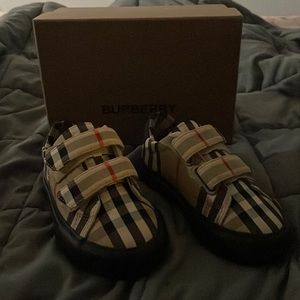 Burberry toddler sneaker